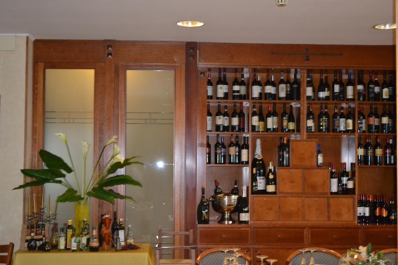 La Villa Dei Gourmets - Struttura Sanificata Foggia Exterior photo